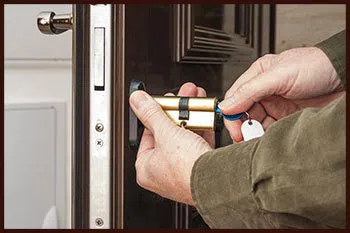 Usa Locksmith Service Milwaukee, WI 414-323-8148 - 3-locksmith-key-service